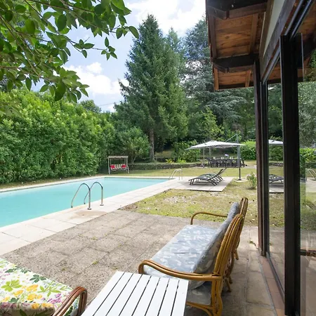 펜션 Magnifique Maison Paisible Avec Piscine