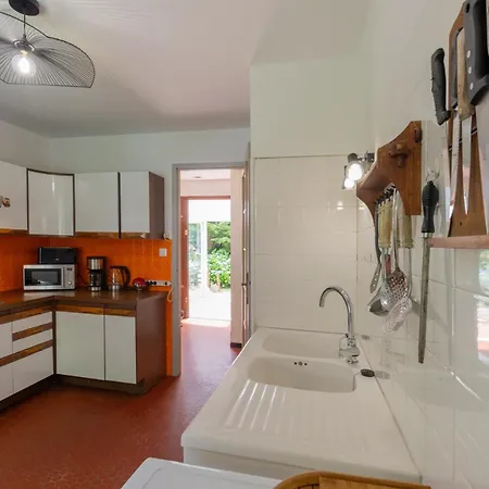 Magnifique Maison Paisible Avec Piscine 펜션 *
